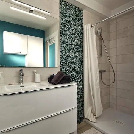 - Maison Vintage Avec Jardin Clos - Confort Et Authenticite Royan